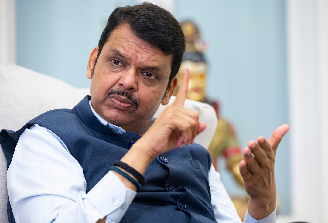 'देशाची बदनामी थांबवा व जनतेचा विश्वास संपादन करा'