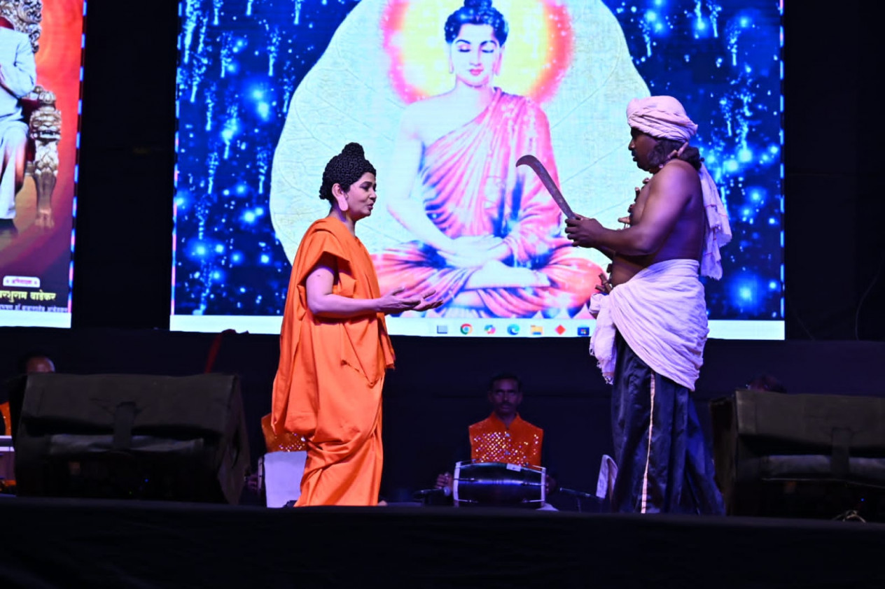 'वी द पीपल;'ने जागवल्या बहुजन महानायकांच्या स्मृती